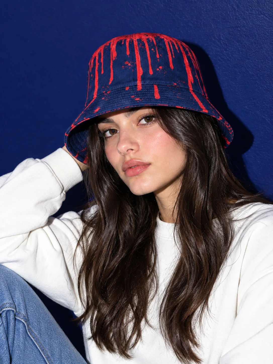 Drip Line Bucket Hat, gedragen