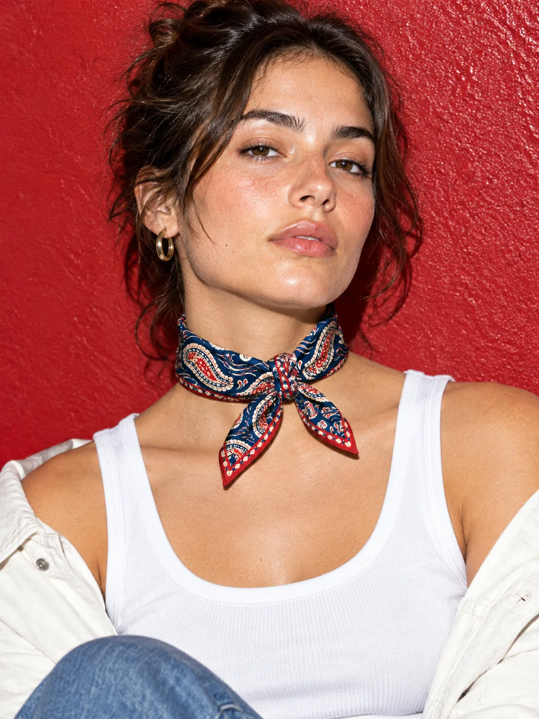 Ink Tide Paisley Bandana, buret som: Chokerknut